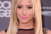 Ashley-tisdale-is-having-a-makeup-off-day-side